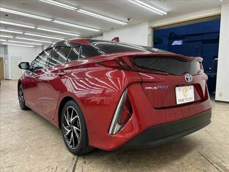 PRIUS PHV