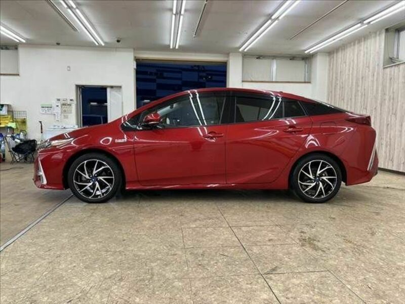 PRIUS PHV