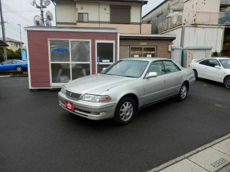 TOYOTA MARK II