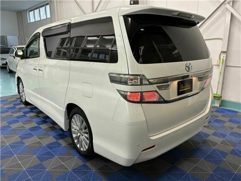 VELLFIRE