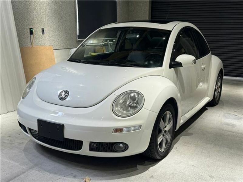 VOLKSWAGEN NEW BEETLE