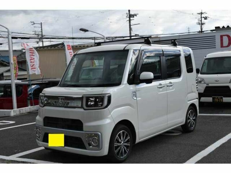 DAIHATSU WAKE