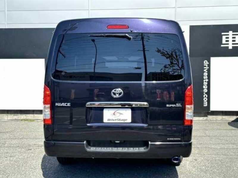 HIACE VAN