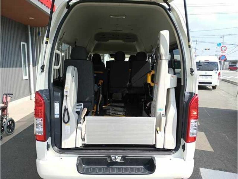 HIACE VAN