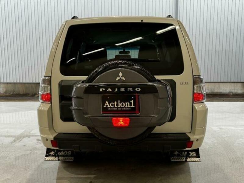 PAJERO