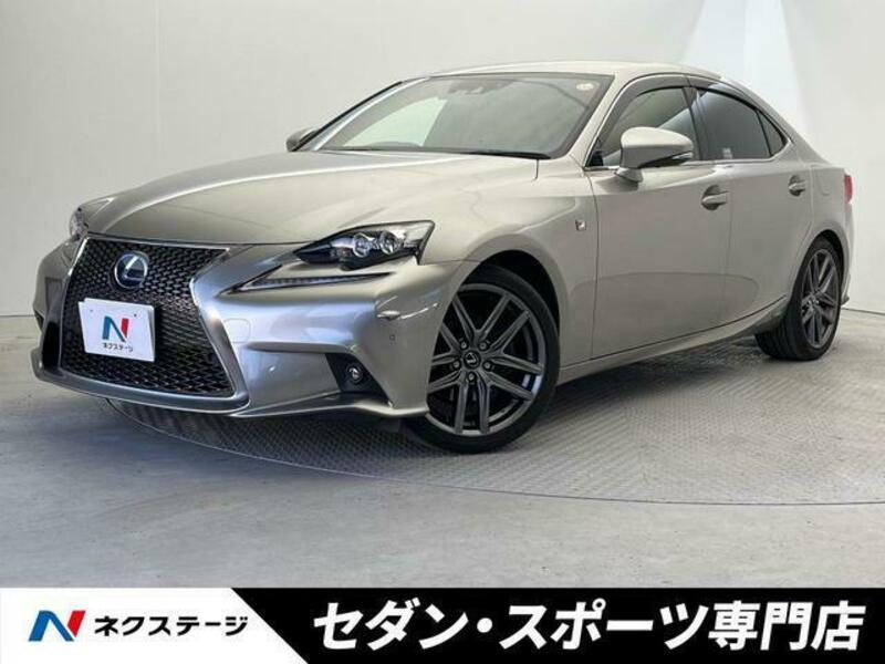 LEXUS IS