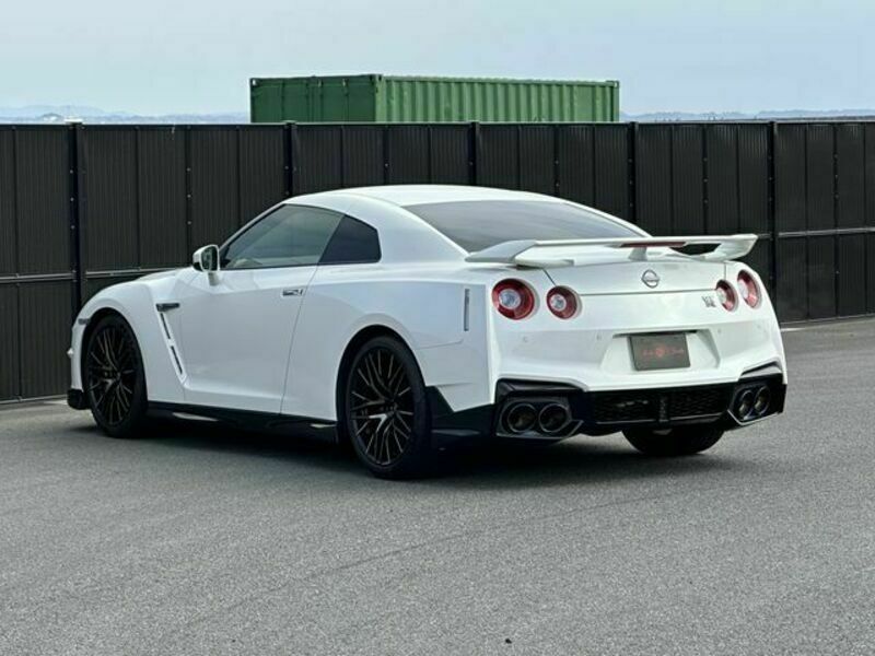 GT-R