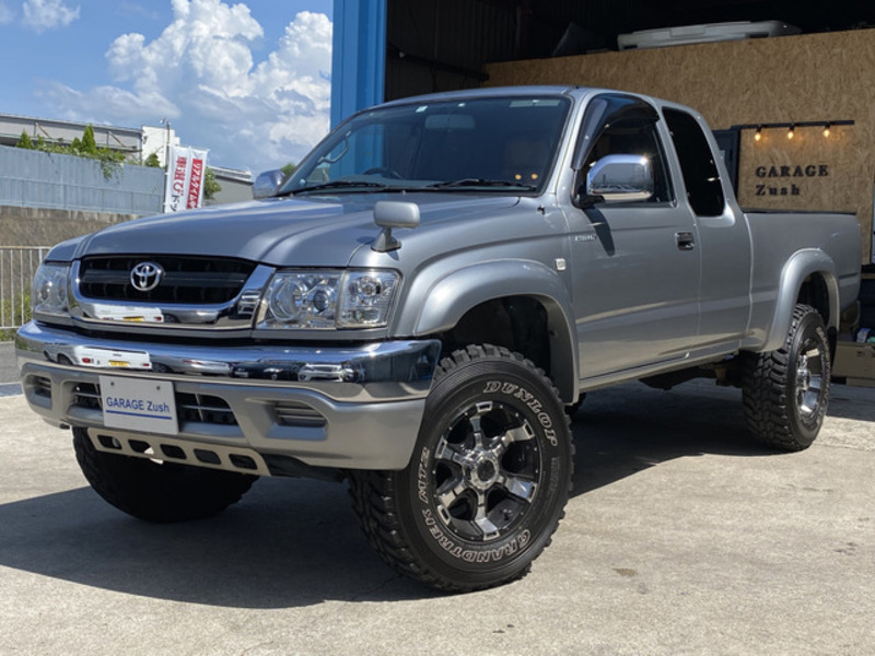 HILUX