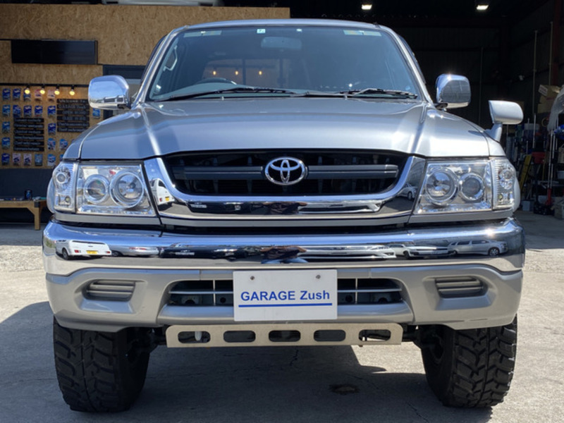HILUX
