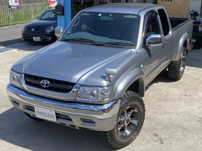 HILUX-0