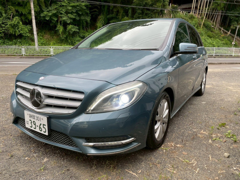 MERCEDES-BENZ B-CLASS