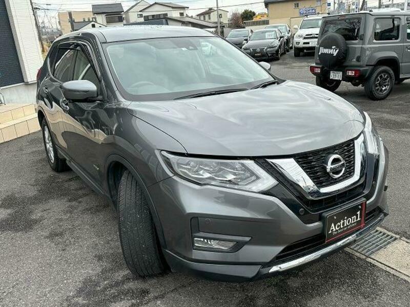 X-TRAIL