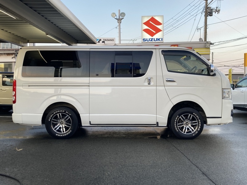 HIACE VAN