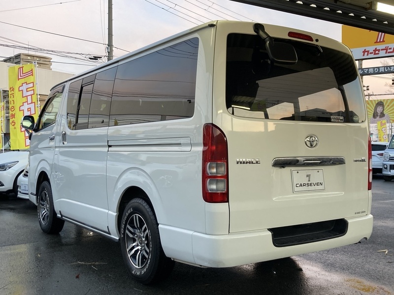 HIACE VAN