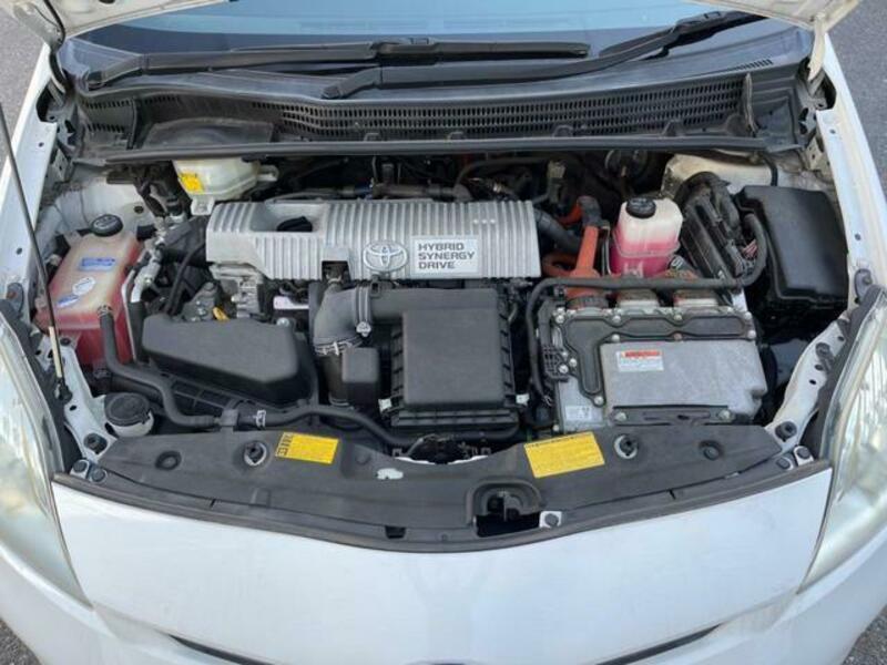PRIUS-18