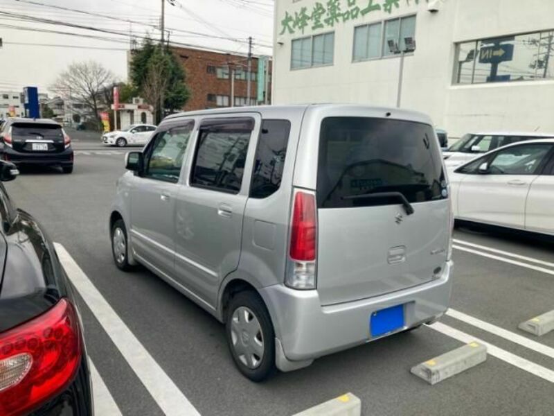 WAGON R