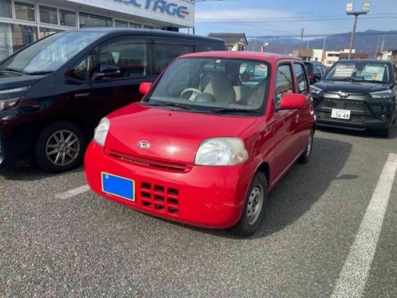 DAIHATSU ESSE