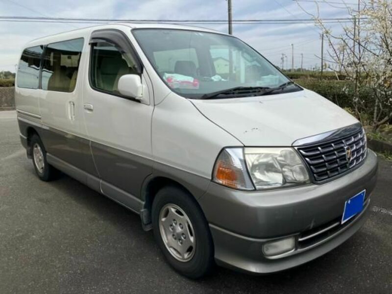 GRAND HIACE