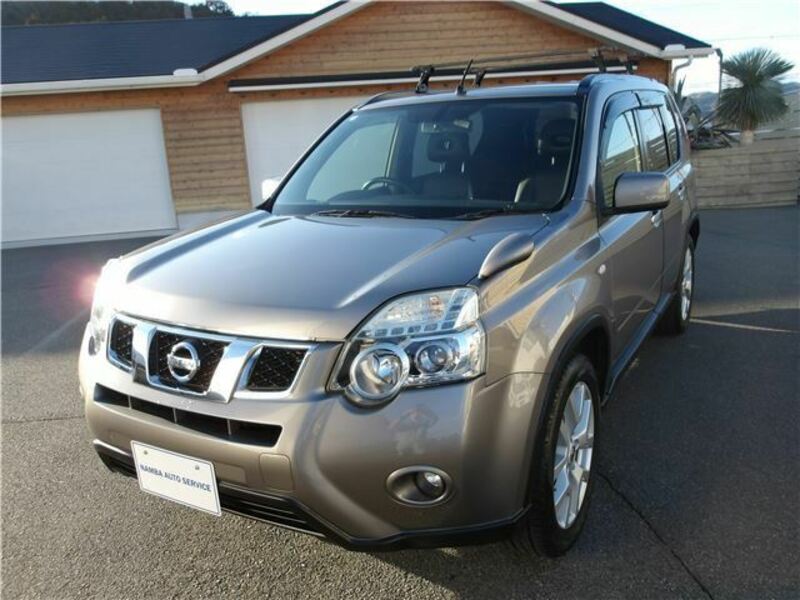 X-TRAIL