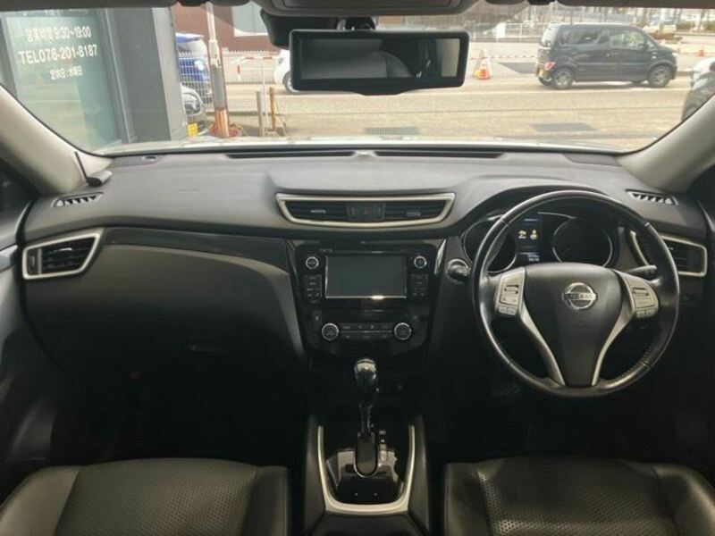 X-TRAIL-2