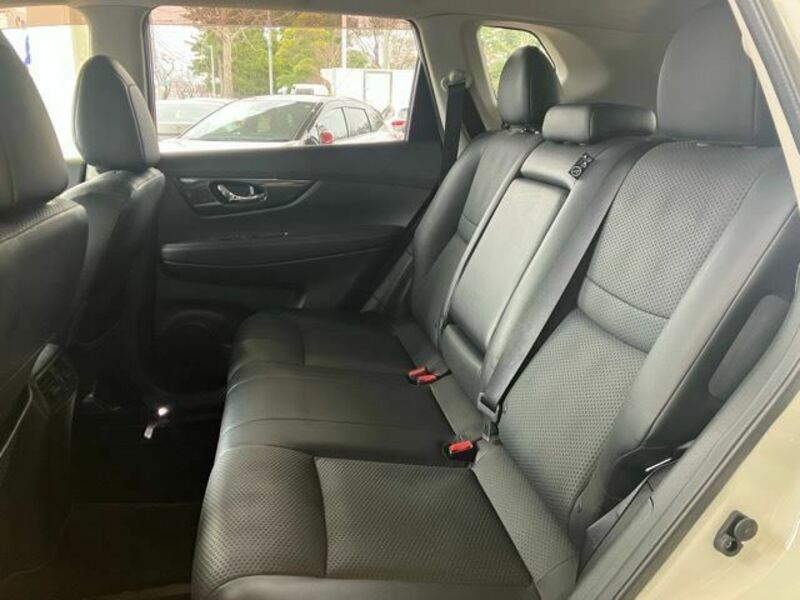 X-TRAIL-7