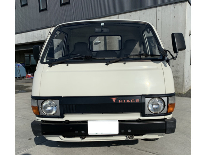 HIACE TRUCK