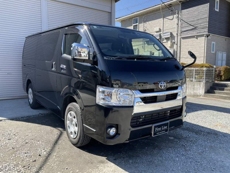 HIACE VAN