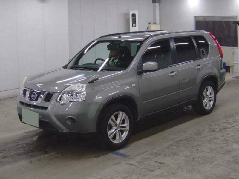 X-TRAIL