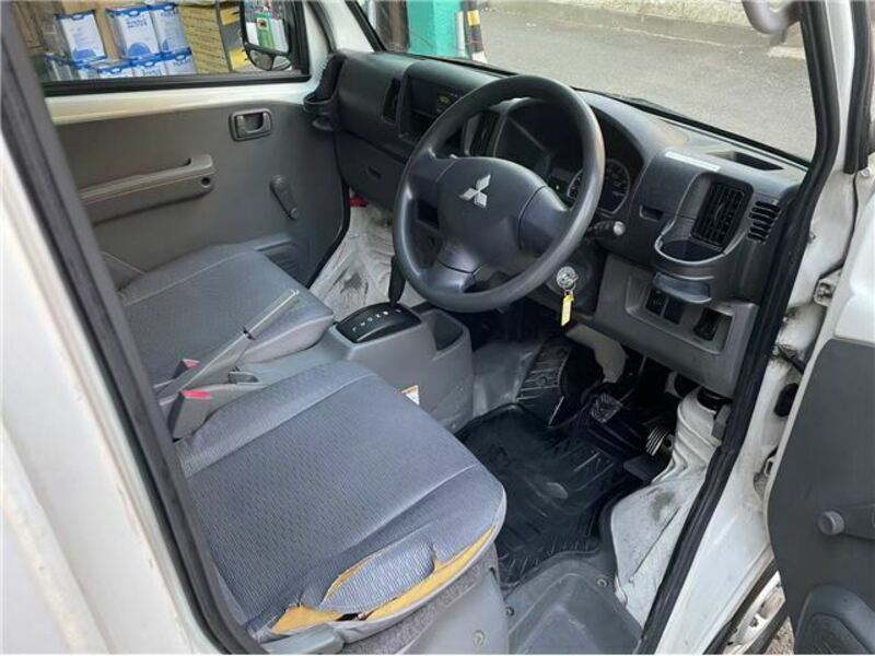 MINICAB VAN