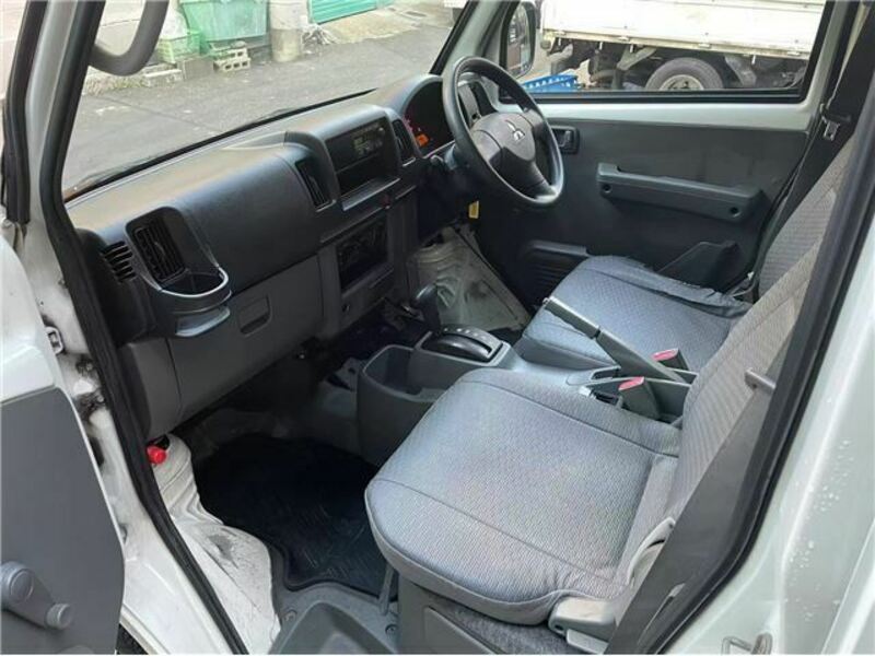MINICAB VAN
