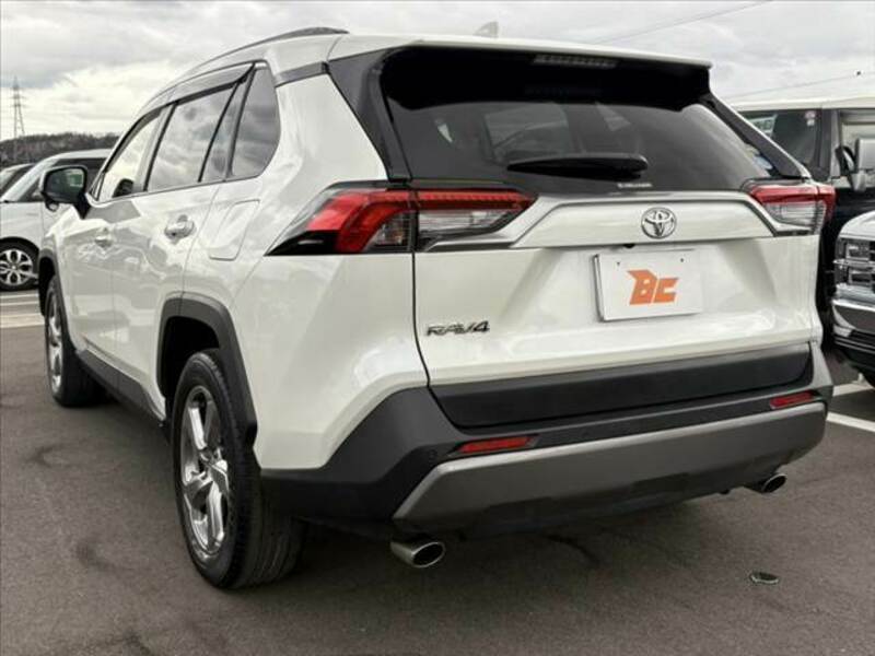 RAV4