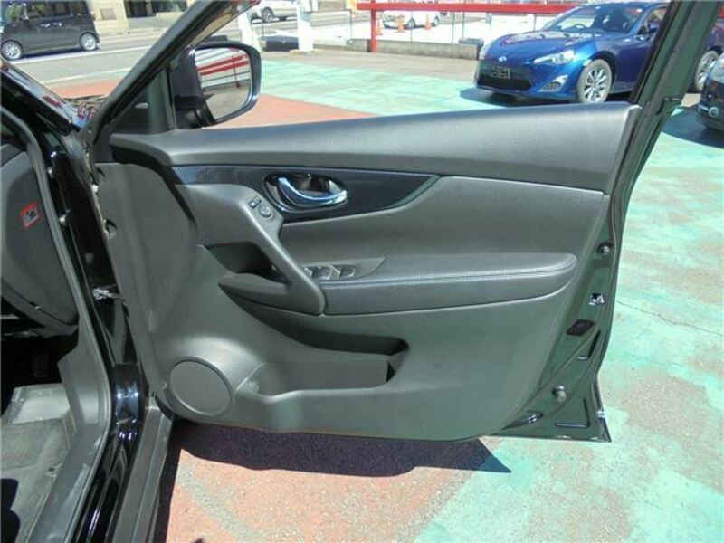 X-TRAIL-16