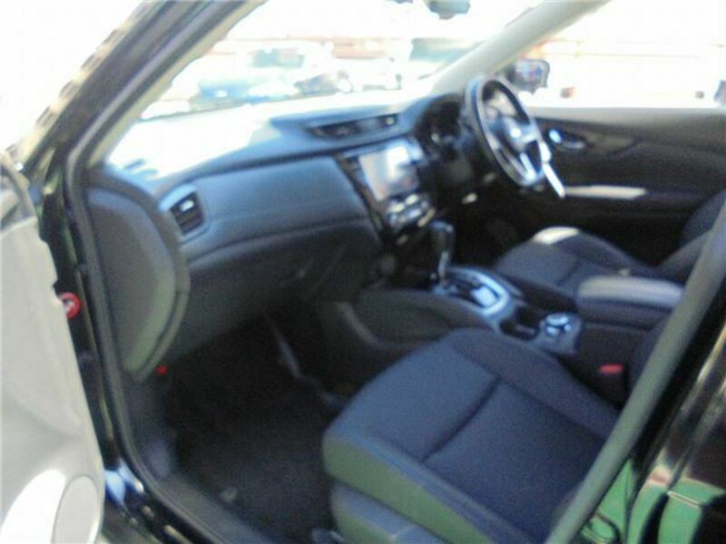 X-TRAIL-25