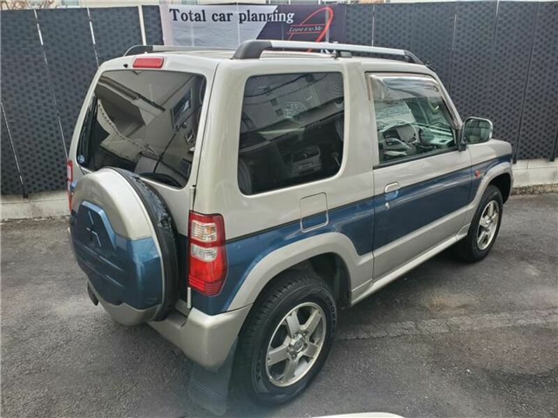 PAJERO MINI