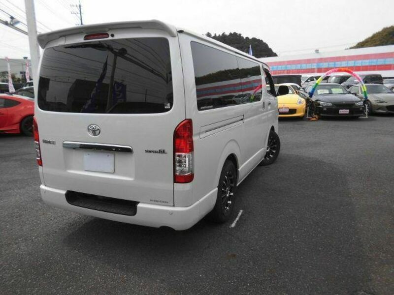 HIACE VAN