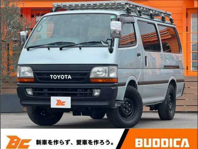 TOYOTA HIACE VAN