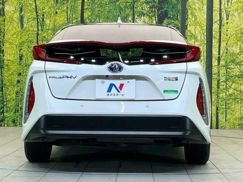 PRIUS PHV