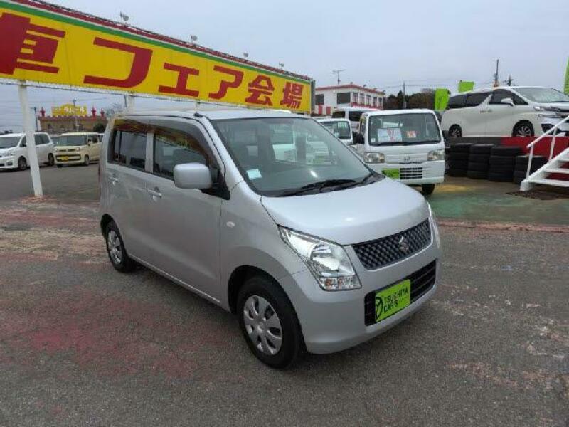 WAGON R-8