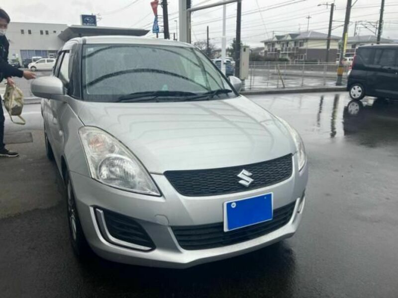 SUZUKI SWIFT