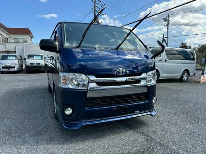 HIACE VAN