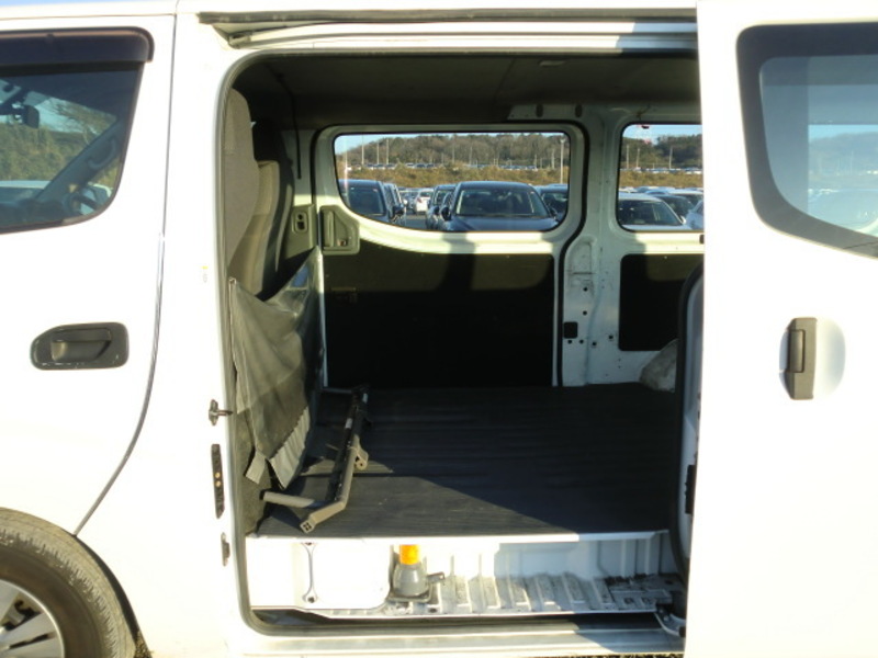 CARAVAN VAN