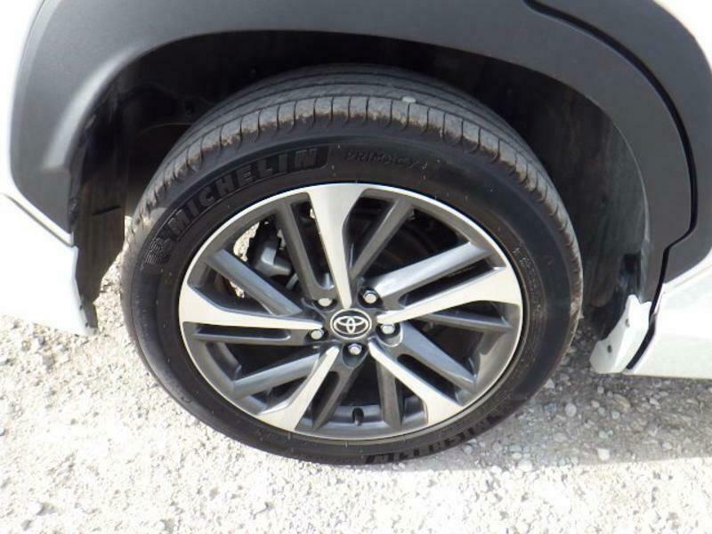COROLLA CROSS