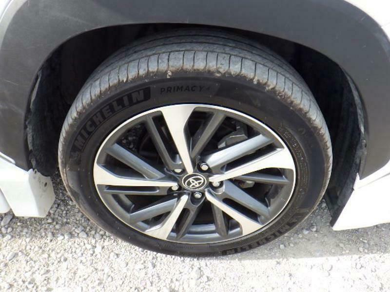 COROLLA CROSS