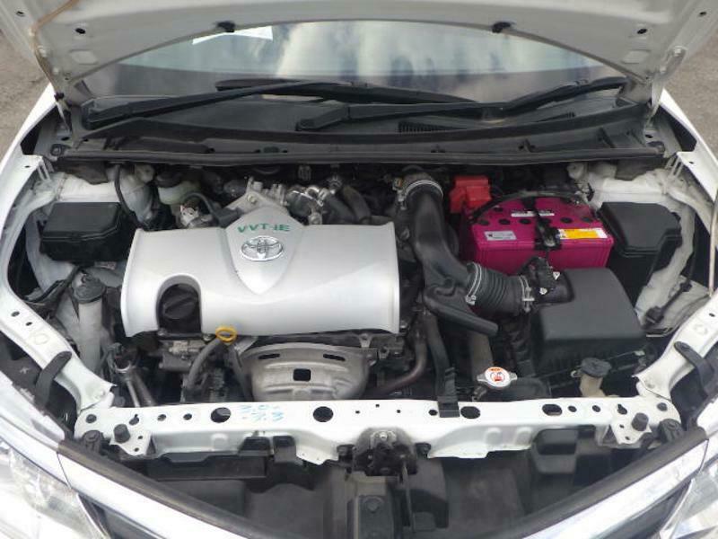 COROLLA AXIO