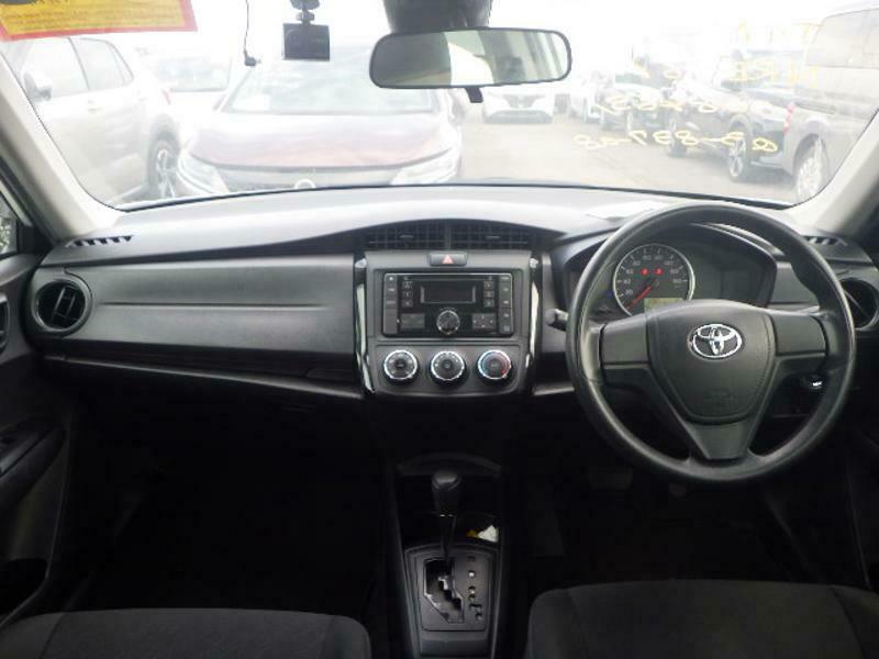 COROLLA AXIO