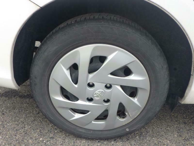 COROLLA AXIO