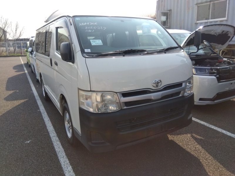HIACE VAN