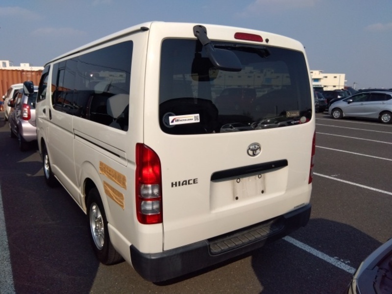 HIACE VAN