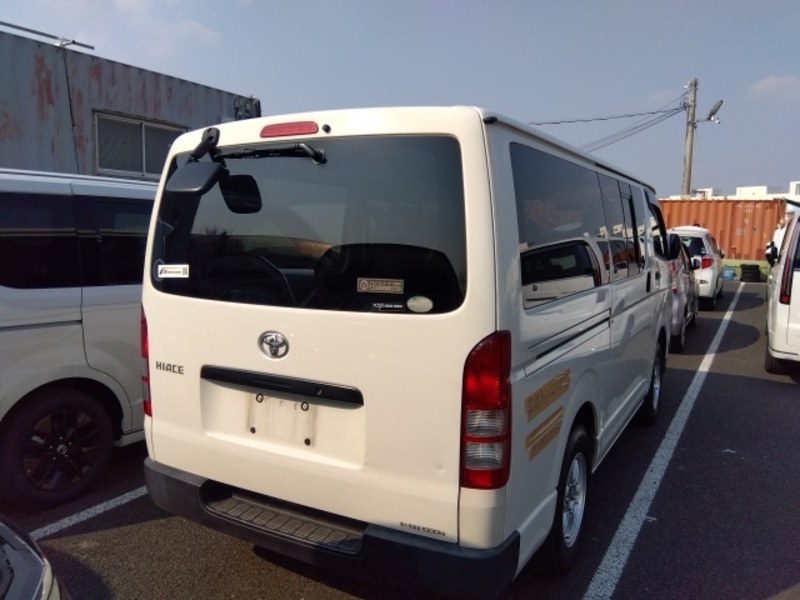 HIACE VAN