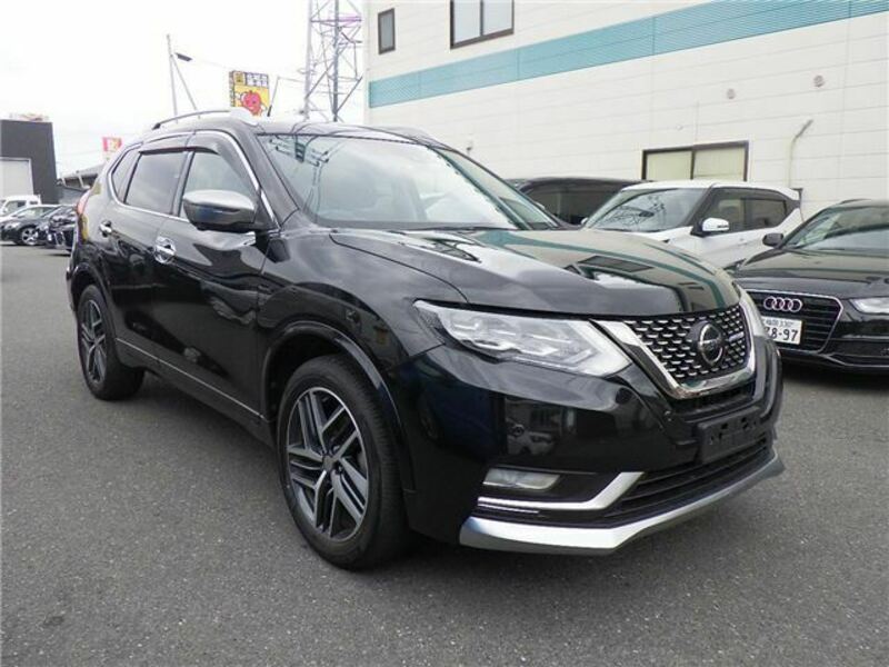 X-TRAIL